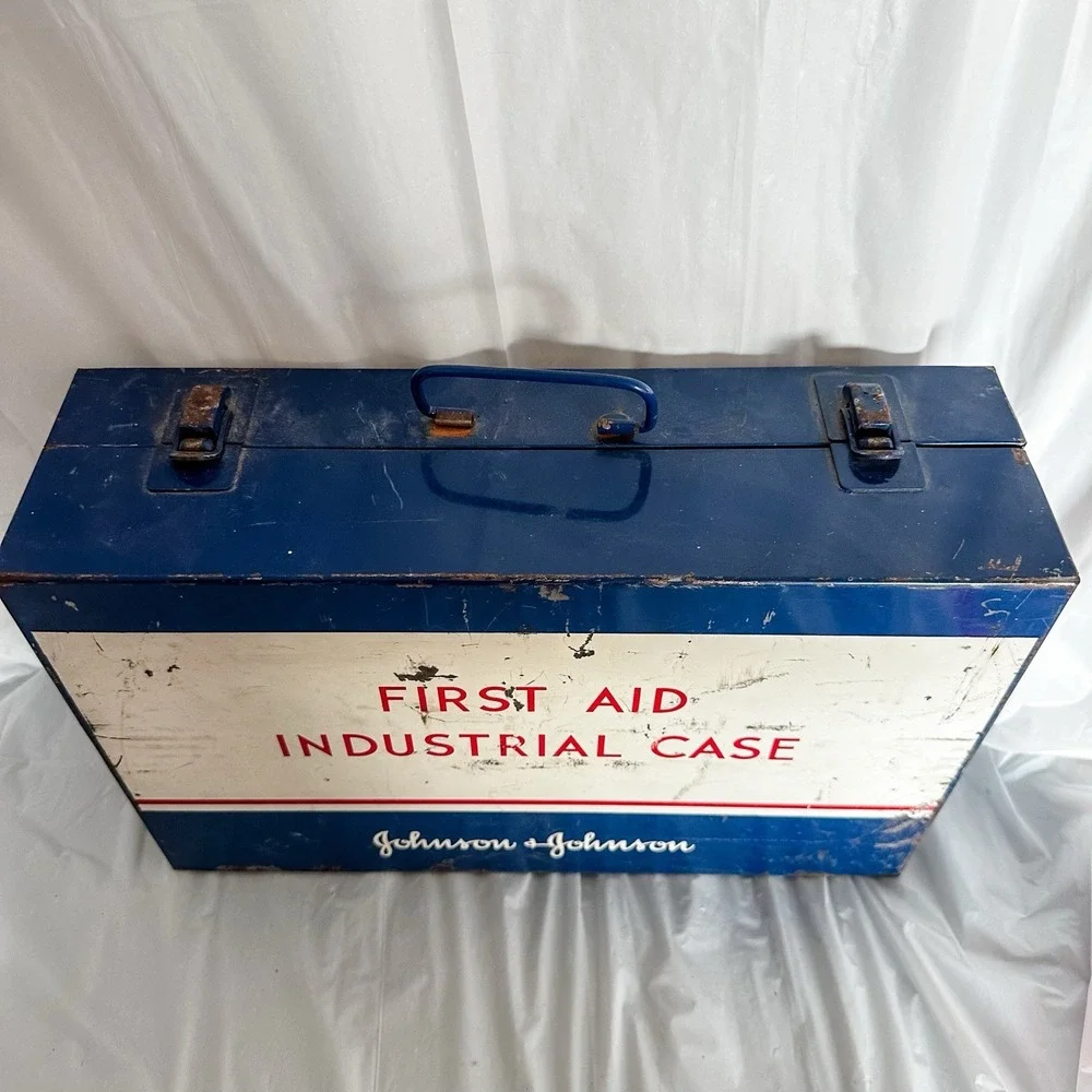 Vtg Johnson & Johnson First‎ Aid Industrial Emergency Kit 2 Tier Case, Full